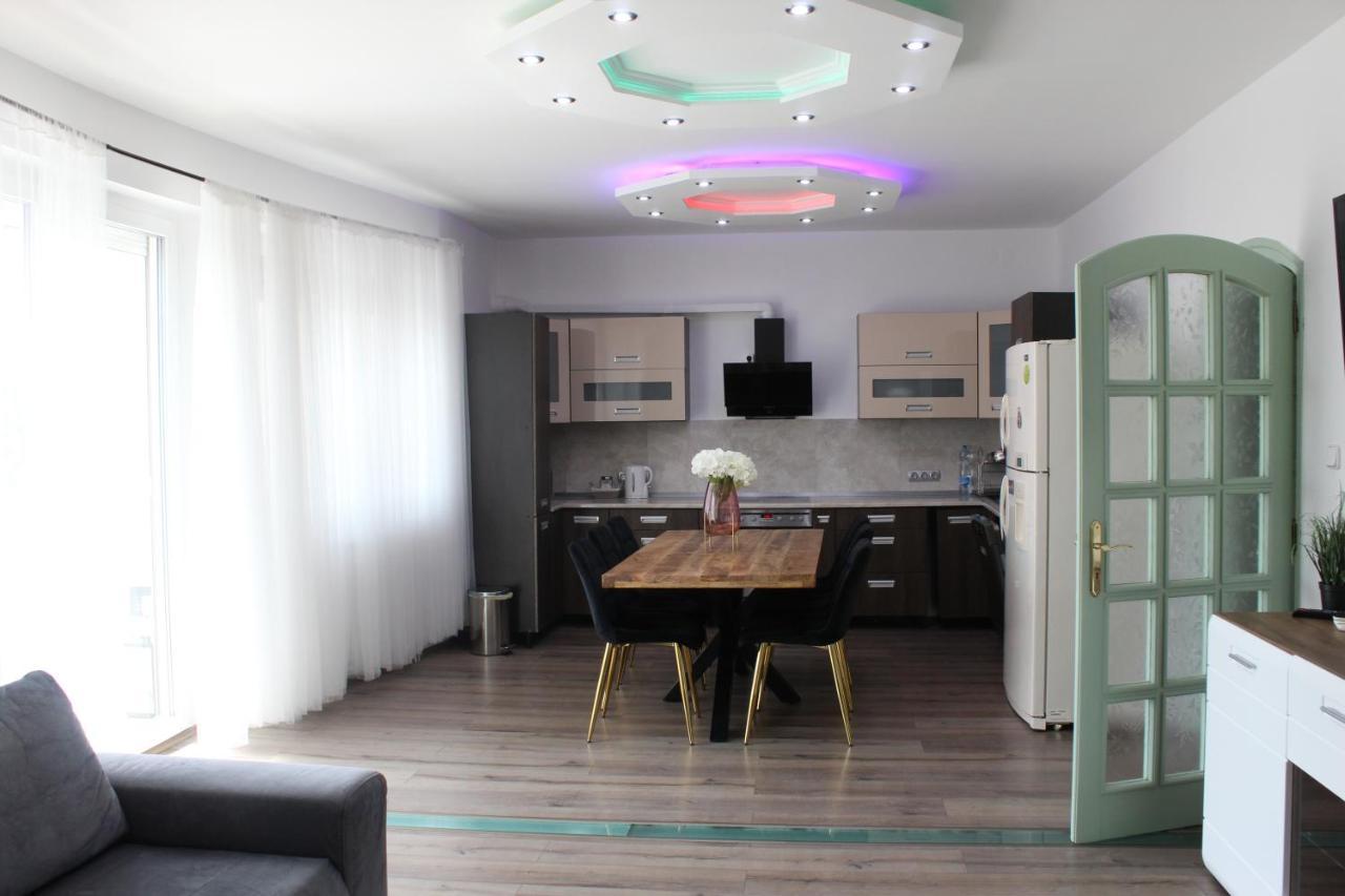 Sunny House Apartman แซแก็ด ภายนอก รูปภาพ