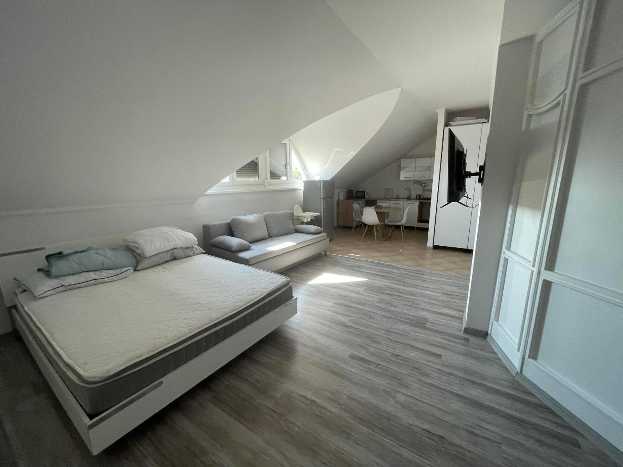Sunny House Apartman แซแก็ด ภายนอก รูปภาพ